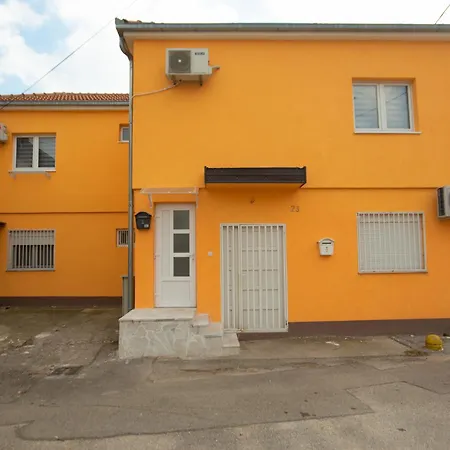 On Point דירה מוסטר